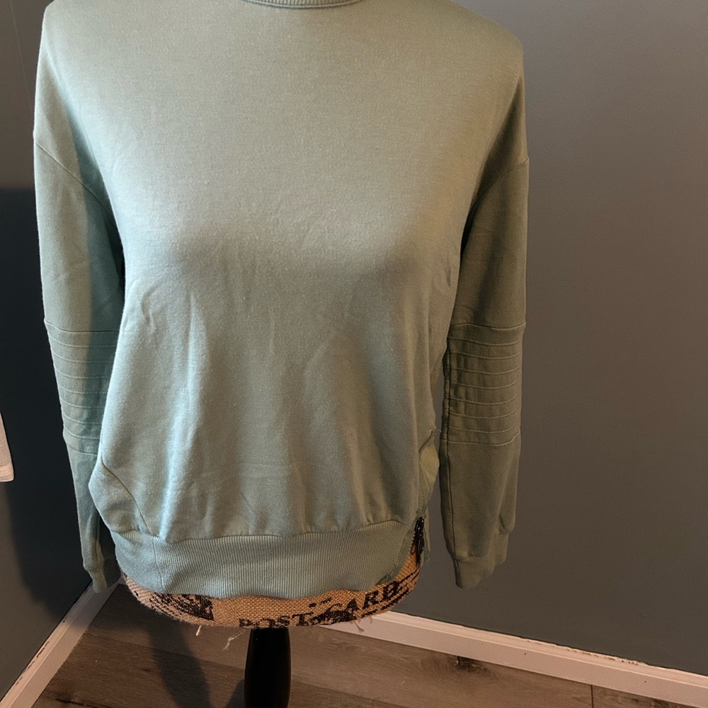 JoyLab Green Sweatshirt